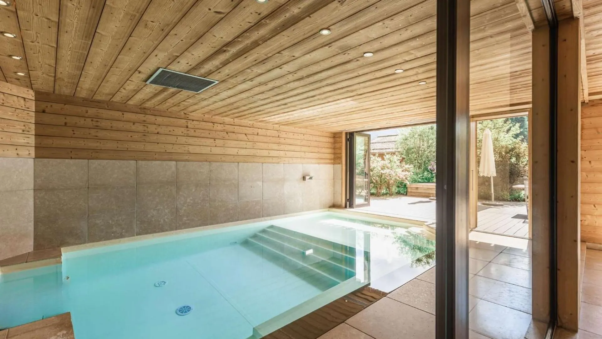Апартаменты Chalet Le 4 - Numero 1 Ле-Гран-Борнан